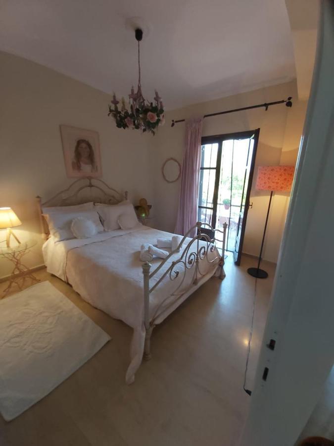 Eugenia Apartment Pérama Kültér fotó